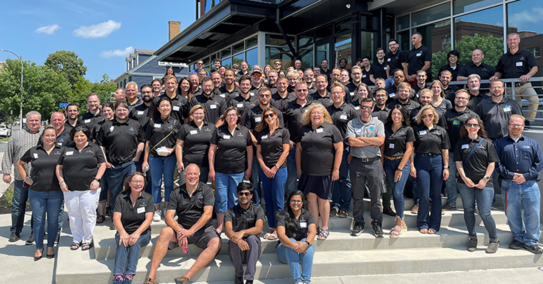 300 Employees Group Photo