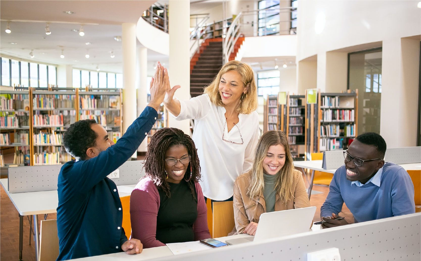 Teachers working together